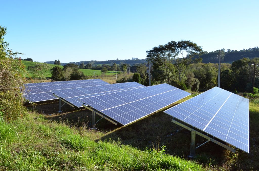 panneau solaire dans la nature